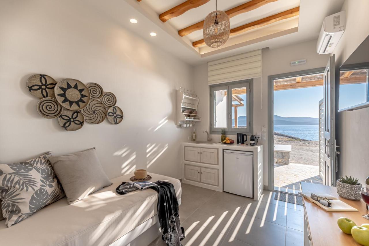 Porto Dema Luxury Suites Schoinoussa Extérieur photo
