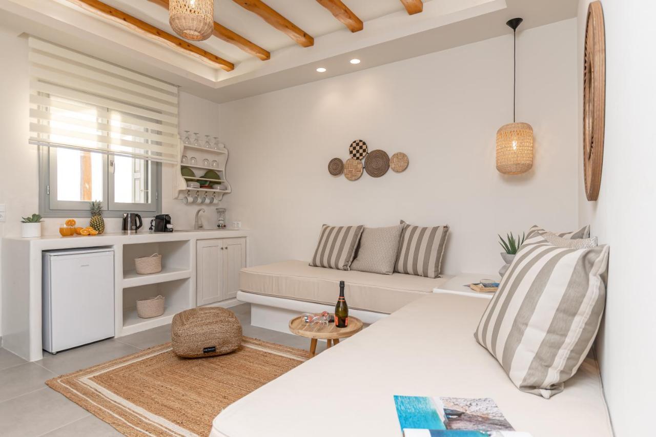 Porto Dema Luxury Suites Schoinoussa Extérieur photo