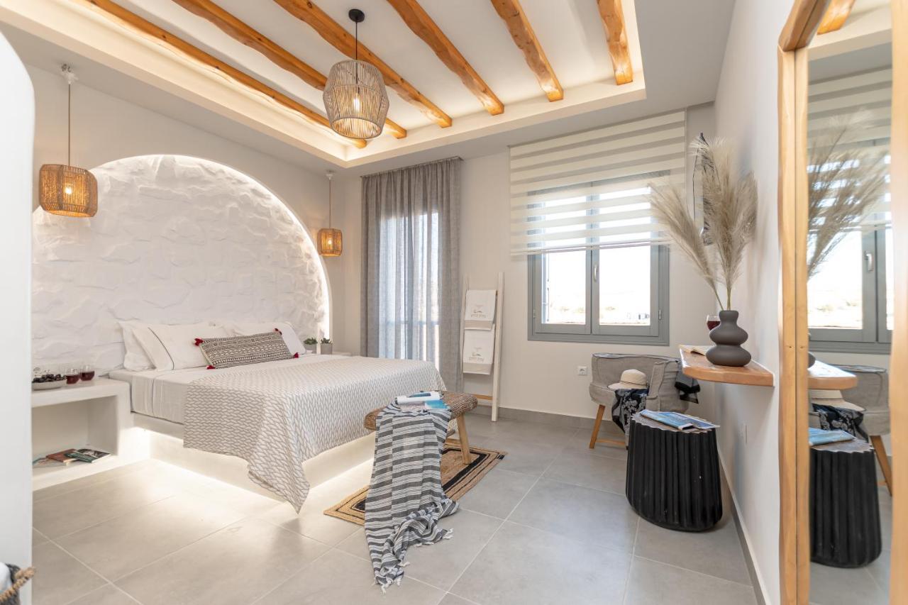 Porto Dema Luxury Suites Schoinoussa Extérieur photo