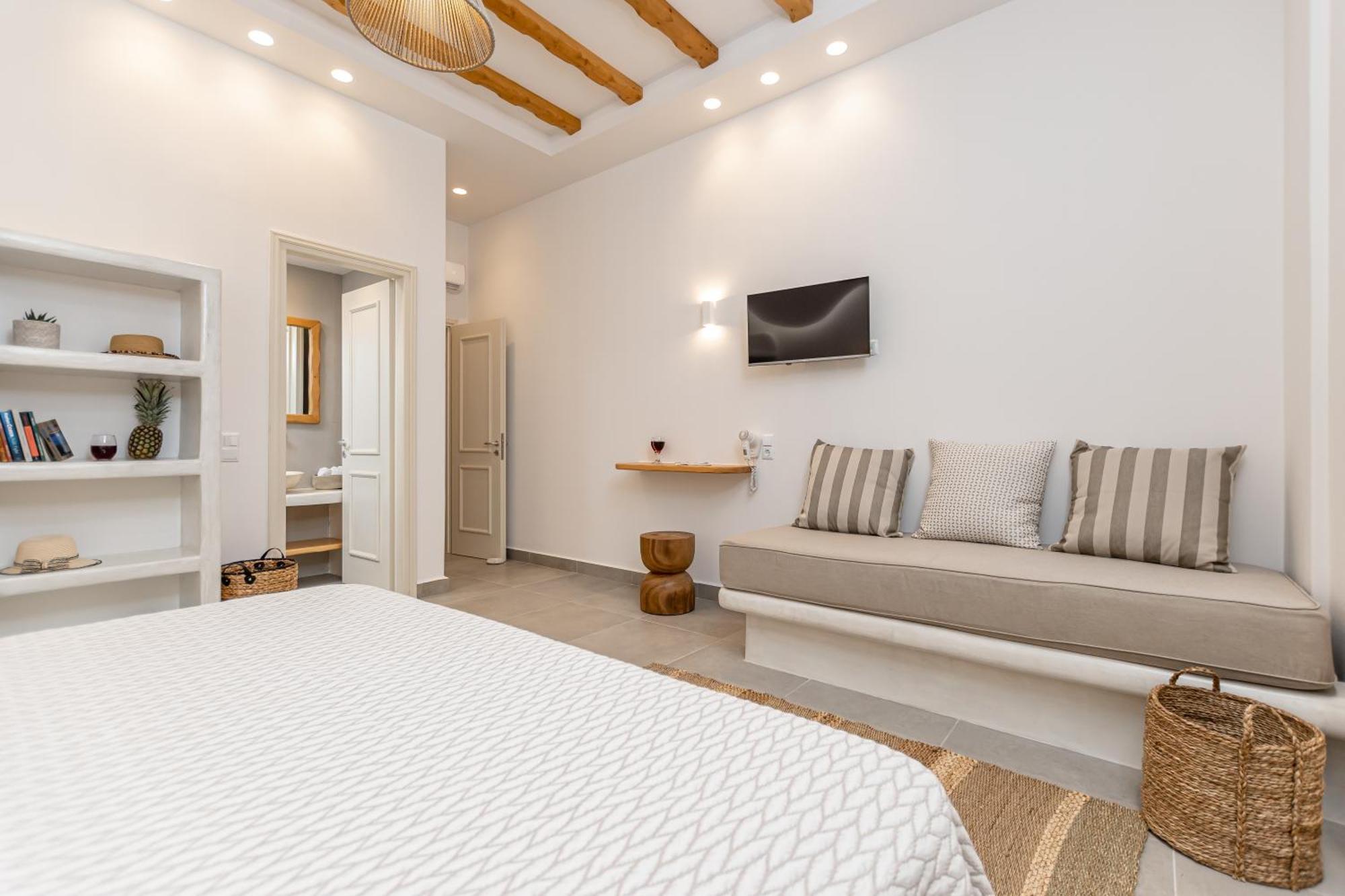 Porto Dema Luxury Suites Schoinoussa Extérieur photo