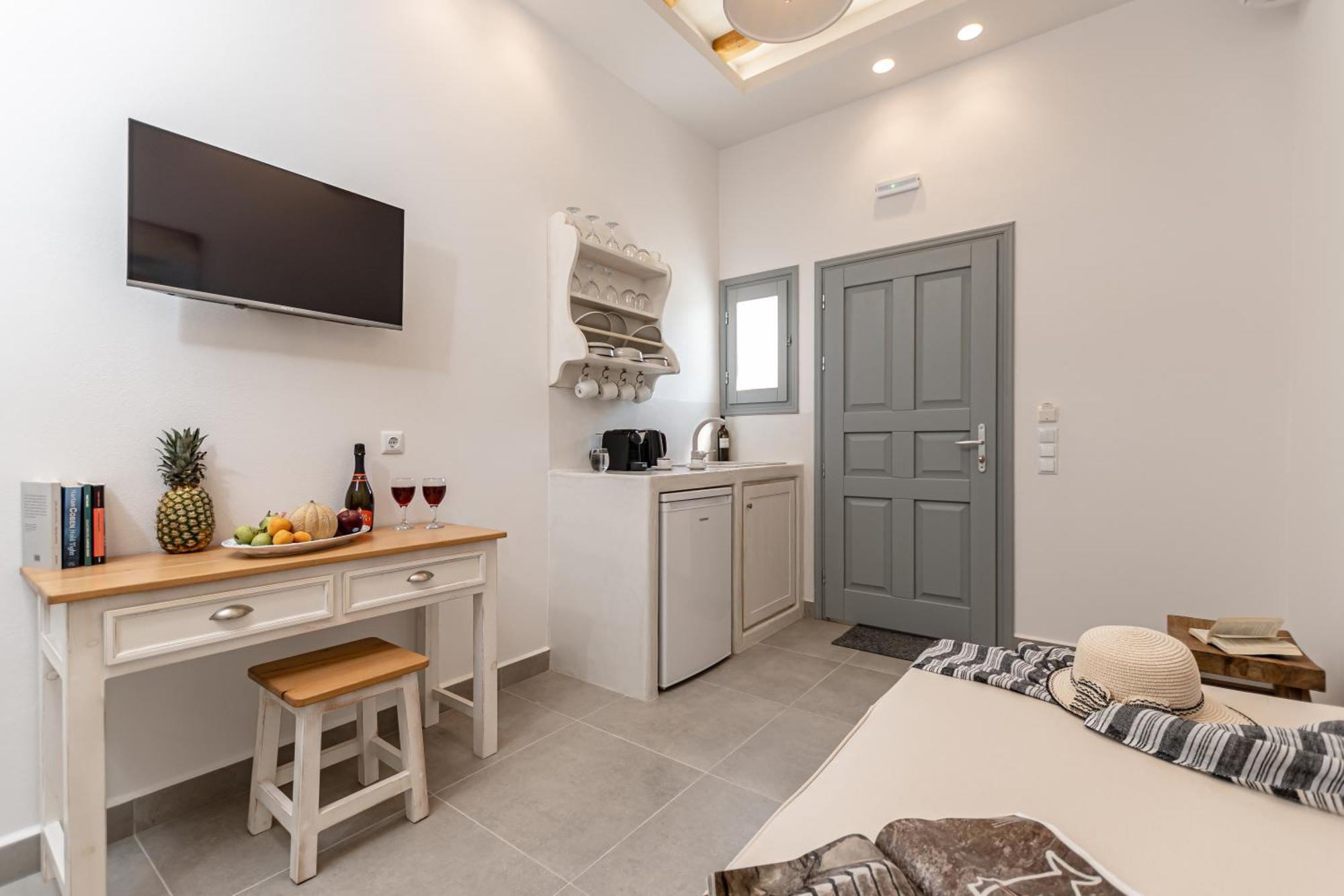 Porto Dema Luxury Suites Schoinoussa Extérieur photo