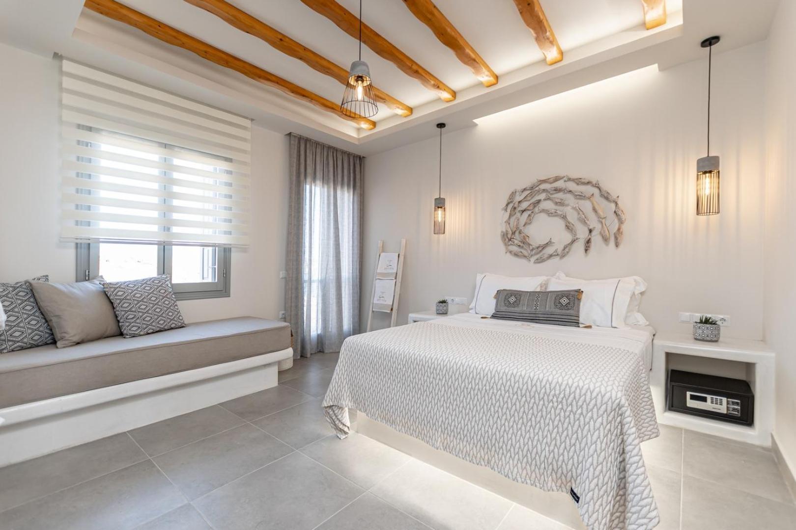Porto Dema Luxury Suites Schoinoussa Extérieur photo