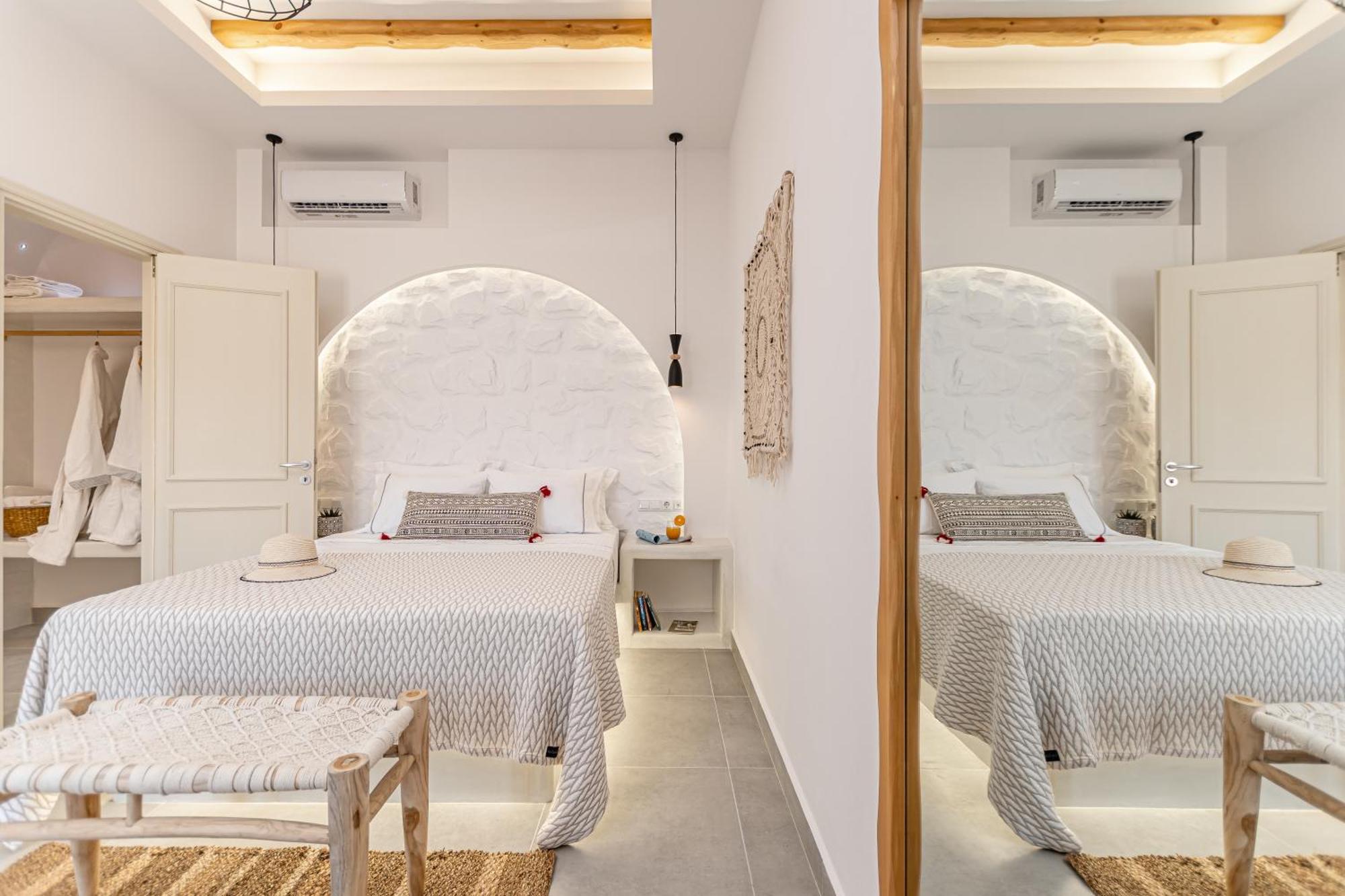 Porto Dema Luxury Suites Schoinoussa Extérieur photo