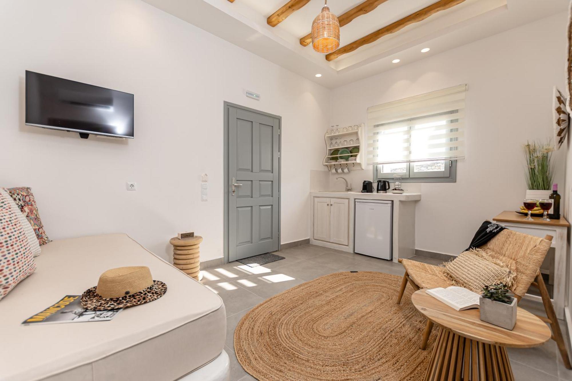 Porto Dema Luxury Suites Schoinoussa Extérieur photo