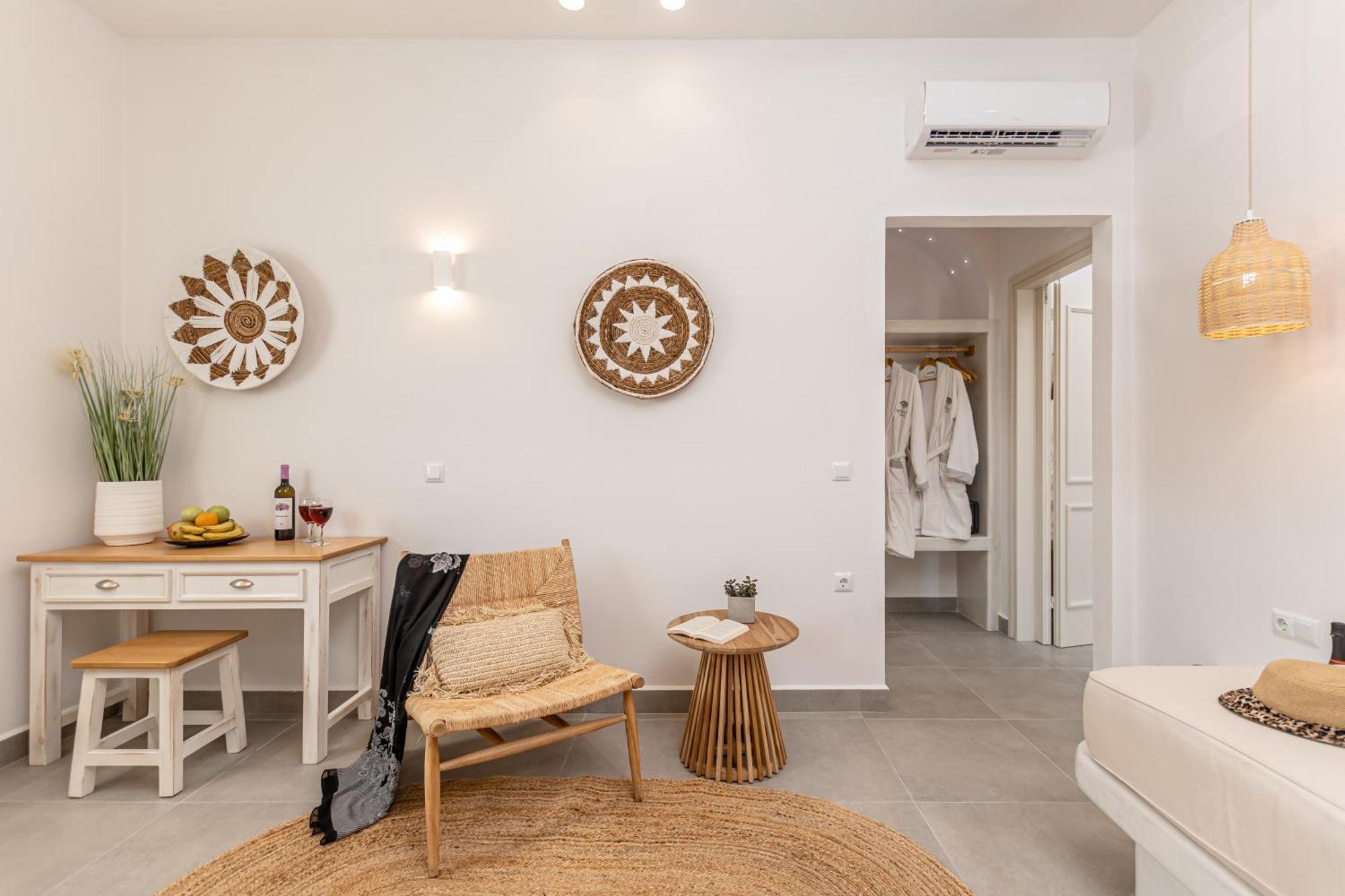 Porto Dema Luxury Suites Schoinoussa Extérieur photo